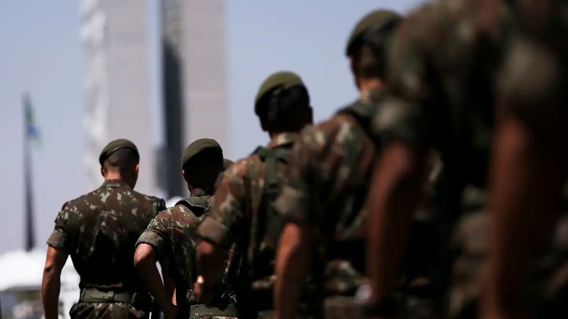 Jovens nascidos no ano de 2007 têm até o dia 30 de junho para providenciar o alistamento militar. Foto: Agência Brasil