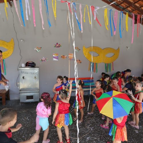 Prefeito Marçal Filho tem sido presente nas escolas municipais, interagindo com os estudantes e incentivando as atividades extracurriculares – Foto: A. Frota