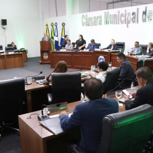 Câmara aprova projetos e debate inclusão de crianças autistas na 11ª sessão ordinária