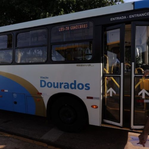 Prefeito Marçal Filho anuncia redução no preço da passagem de ônibus, feito histórico em Dourados. Foto: A. Frota