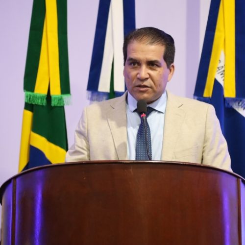 Souza apresenta projeto de lei contra apostas online nas escolas de Dourados