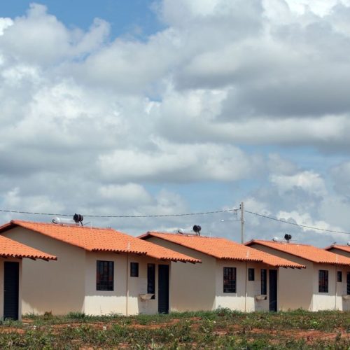 Parceria dos governos federal, estadual e municipal garante acesso à casa própria a famílias com renda até R$ 2.850,00. Arquivo/Assecom