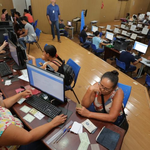 Mutirão para atualização dos Cadastro Único acontece no auditório da Prefeitura de Dourados, até sexta-feira, das 8h às 16 horas. foto: A. Frota