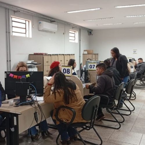 Os contribuintes poderão aderir ao programa por meio de termo de acordo assinado pessoalmente ou por representante legal na Central do Cidadão. Divulgação/Assecom