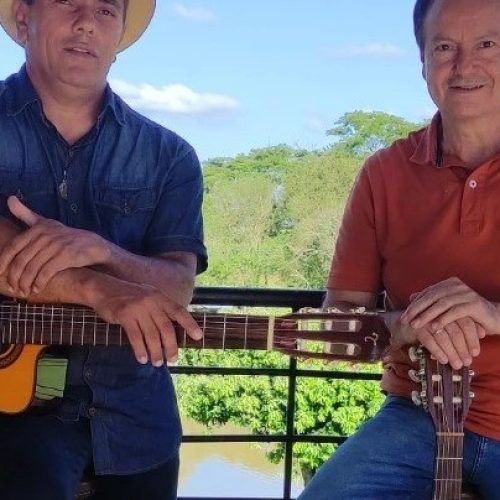 A dupla Vilela e Marco Aurélio anima a festa julina da feira de Dourados nesta sexta-feira; no sábado, DJs Fabricio e Leandro e, no domingo, Giovana Cohene. Foto: Divulgação