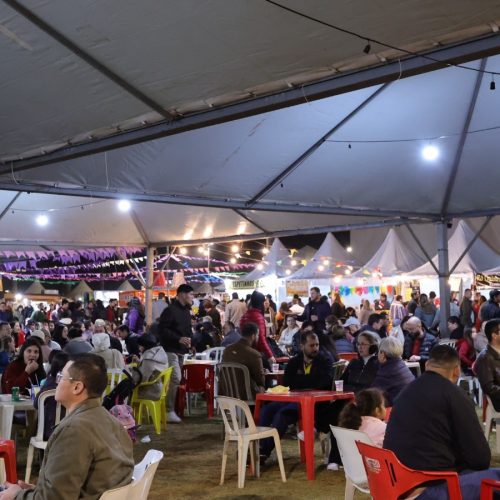 Festa chama atenção pela variedade gastronômica – Crédito A. Frota