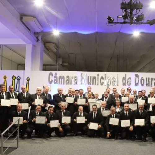A entidade recebeu o Jubileu de Safira pelos serviços prestados à comunidade
Foto: Divulgação