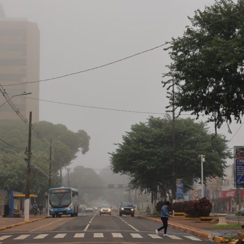 Dourados pode registrar mudança brusca de temperatura nas próximas horas e população deve ficar atenta às dicas da Defesa Civil para preservar a saúde – Foto: A. Frota