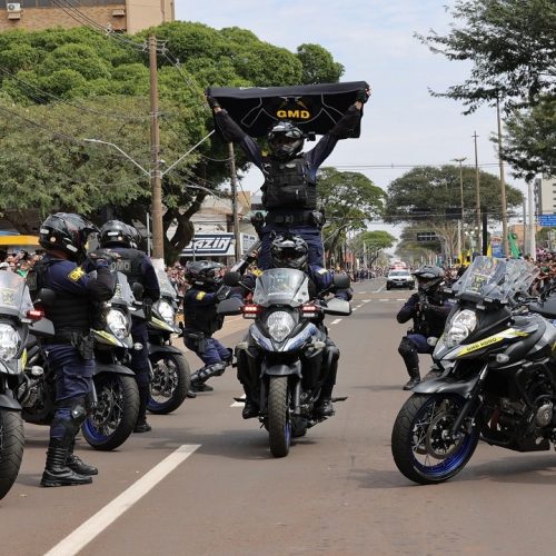 Durante o desfile de 7 de Setembro,  os olhares do público estiveram voltados à apresentação de manobras da equipe da Romo – Foto: A. Frota