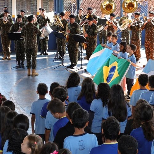 Manhã de atividades comemorativas à Semana da Pátria marca ações na escola com apresentações da comunidade escolar – Foto: A. Frota