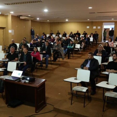 Com abordagem teórica e prática, ministração envolveu servidores no assunto “ Decifrando a Inteligência Artificial”- Fotos: A. Frota