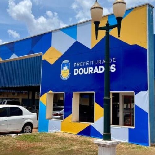 Salários dos servidores da Prefeitura de Dourados foi antecipado pelo nono mês seguido está na conta desde as primeiras horas desta sexta-feira – Foto: A. Frota