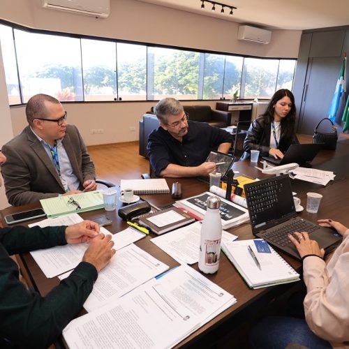 Reunião no gabinete do prefeito Marçal Filho tratou sobre a instalação da sede da MS Gás em Dourados – Foto: A. Frota