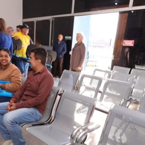 Em contato com o público, prefeito colheu opiniões sobre o atendimento da equipe, que tem focado em humanização- Crédito: A. Frota