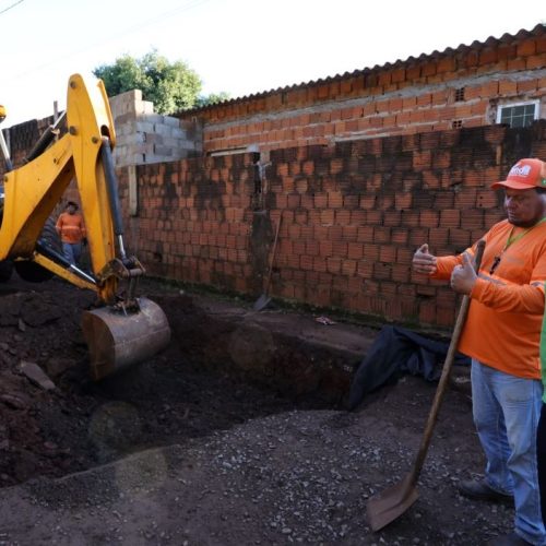 Prefeito Marçal Filho acompanhou os serviços de recuperação da Via Parque que teve início no final do mês passado. Foto: A. Frota
