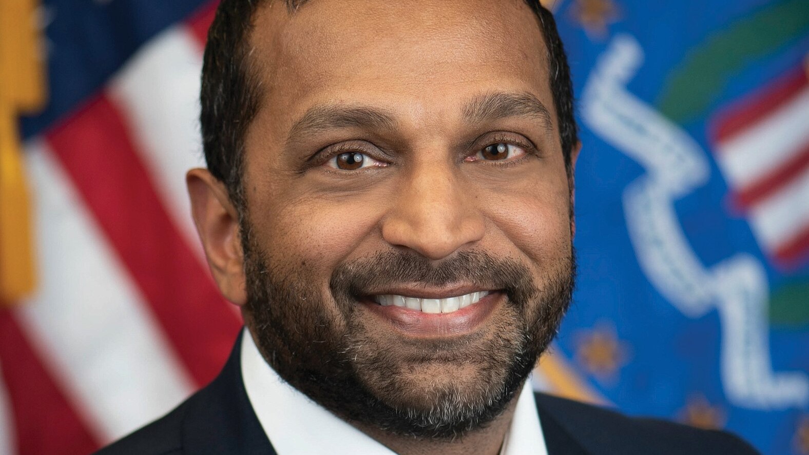 Kash Patel Anuncia Captura do Terceiro Fugitivo da Lista dos 'Dez Mais Procurados' do FBI Kash Patel Anuncia Captura do Terceiro Fugitivo da Lista dos 'Dez Mais Procurados' do FBI