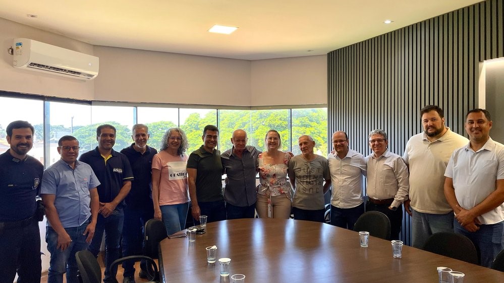‘Padrinho’ da Guarda Mirim, Barbosinha celebra convênio da entidade com Prefeitura de Dourados