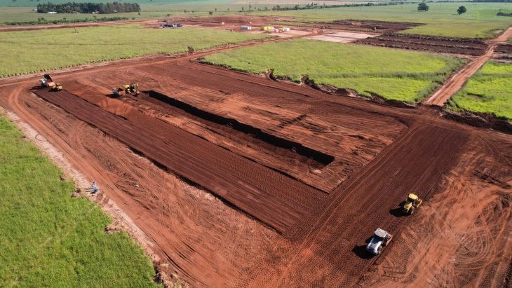 Investimento de R$ 1 bi: obras da unidade de processamento de soja avançam em Naviraí