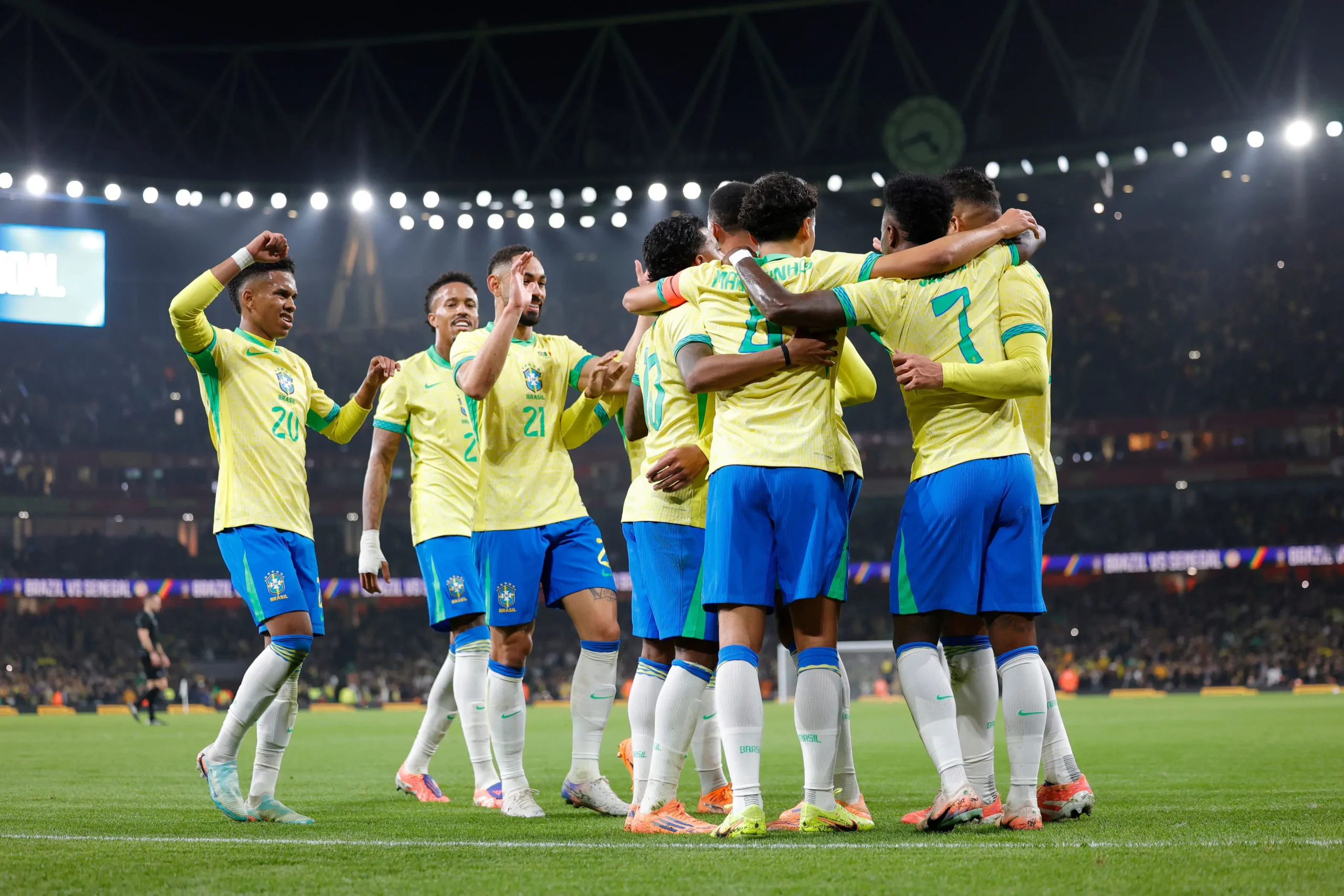 Brasil joga bem e vence Senegal por 2 a 0