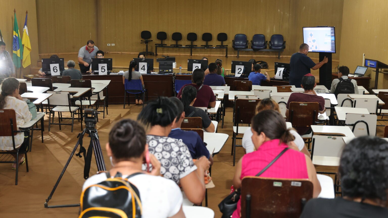 Secretaria de Educação define calendário de matrículas para alunos das escolas municipais e Ceims