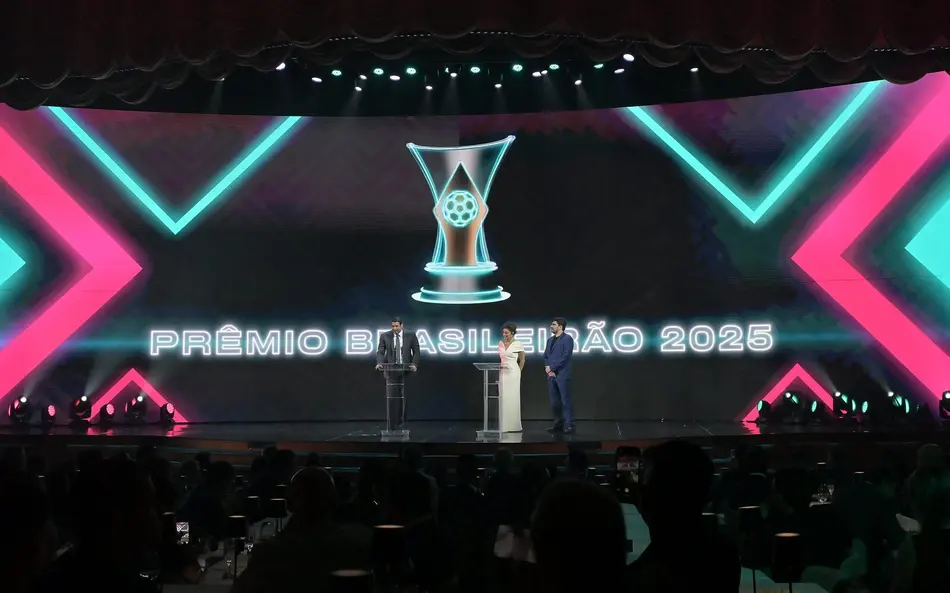 Arrascaeta é escolhido como craque do Prêmio Brasileirão 2025