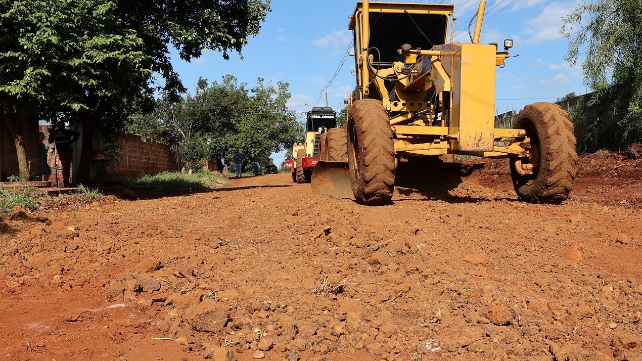 Secretaria de Obras chega à fase final de cascalhamento e resgata mobilidade na Campina Verde