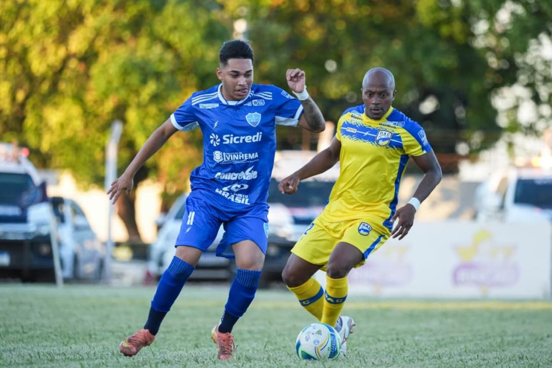 Ivinhema e DAC empatam na estreia do Campeonato Estadual