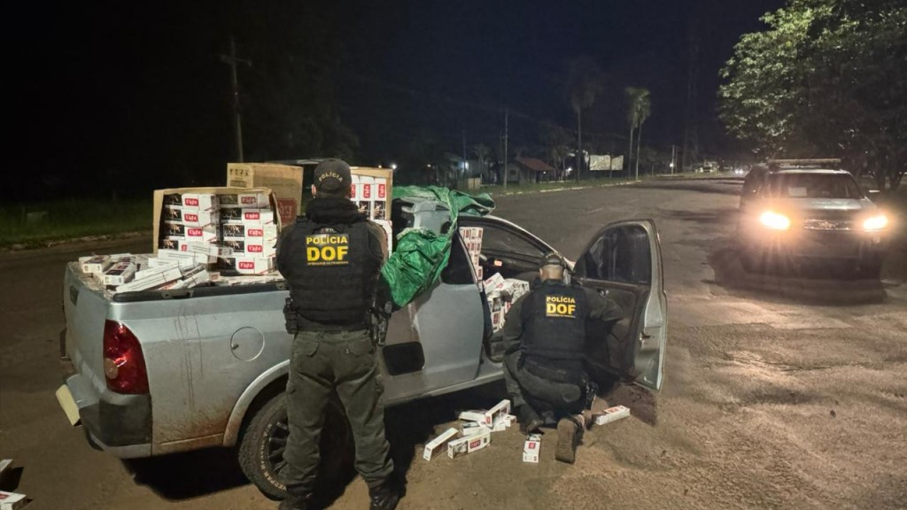 Rapaz é preso com veículo carregado com 2 mil pacotes de cigarros