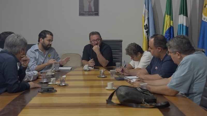 Laudir Munaretto lidera debate na Câmara para regularizar moradias abandonados em Dourados