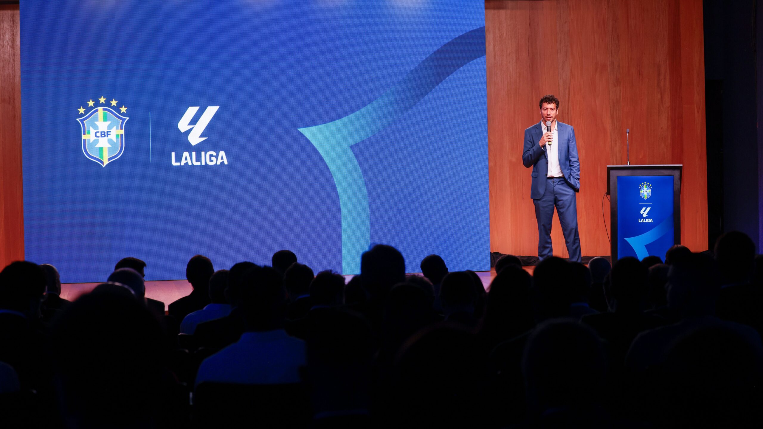 CBF reúne clubes e federações em palestra com Javier Tebas sobre reconstrução e fair play financeiro