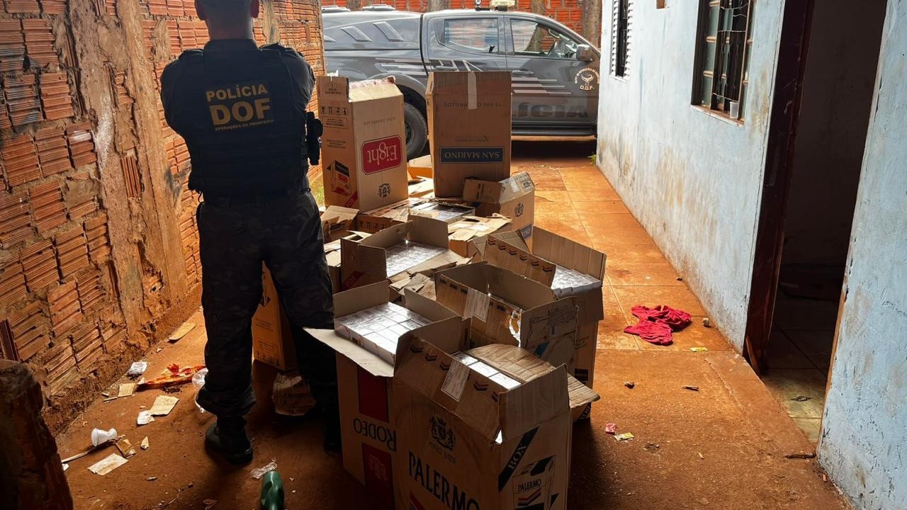 DOF apreende van carregada com cigarros contrabandeados em Dourados