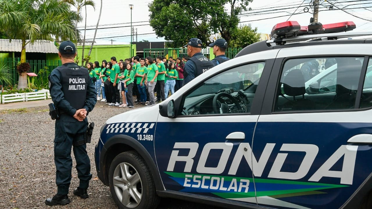 Zé Teixeira luta por transporte para pacientes e monitoramento em escolas estaduais