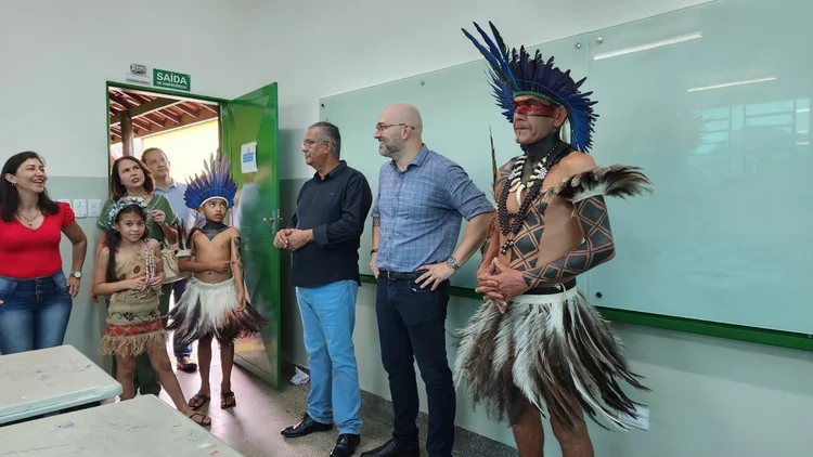 Barbosinha comemora construção de seis novas escolas indígenas em MS
