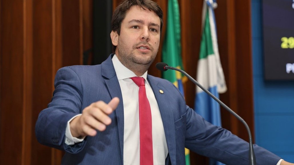 João Henrique questiona Governo por aumento de verba publicitária em 40%