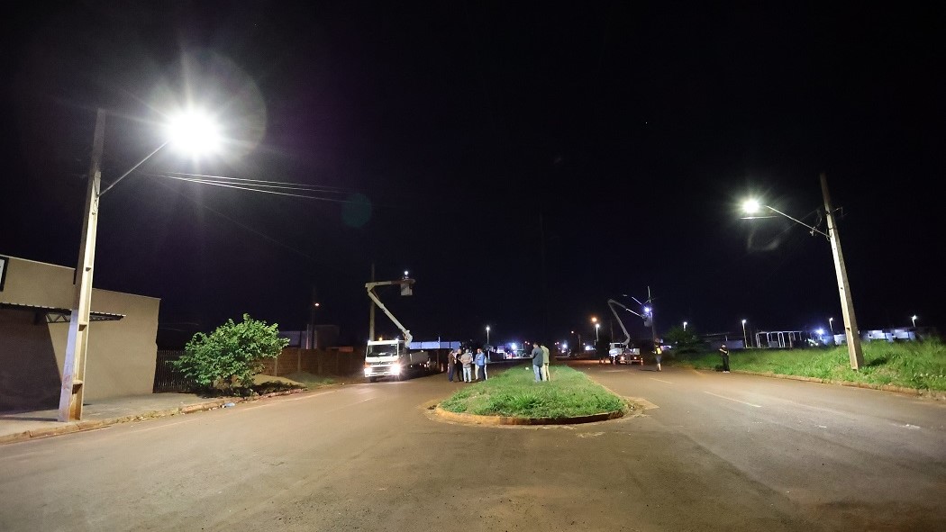 Dourados inicia processo de modernização da iluminação pública