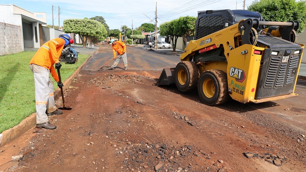 Secretaria de Obras avança com operação tapa-buracos no Jardim Maracanã e mais 4 bairros Secretaria de Obras avança com operação tapa-buracos no Jardim Maracanã e mais 4 bairros
