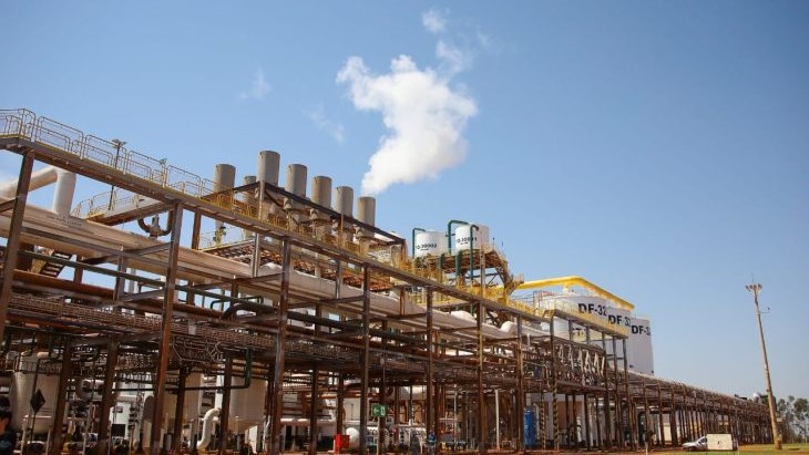 Mato Grosso do Sul projeta safra recorde de etanol, com 5 bilhões de litros produzidos em 2025/2026