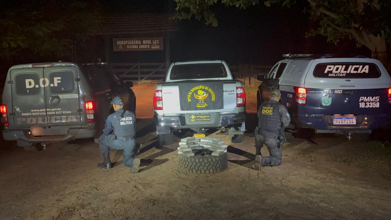 Ação conjunta entre DOF e PM apreendem quase 30 quilos de cocaína que seguiam para Goiás Ação conjunta entre DOF e PM apreendem quase 30 quilos de cocaína que seguiam para Goiás