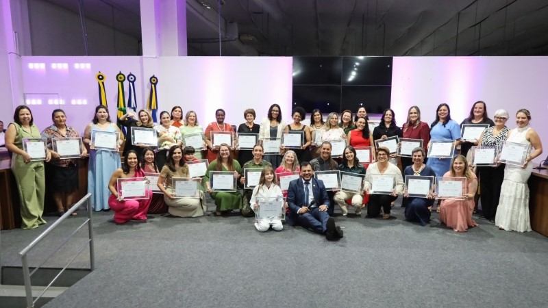 Em sessão solene, Marcelo Mourão homenageia “Mulheres de Valor”