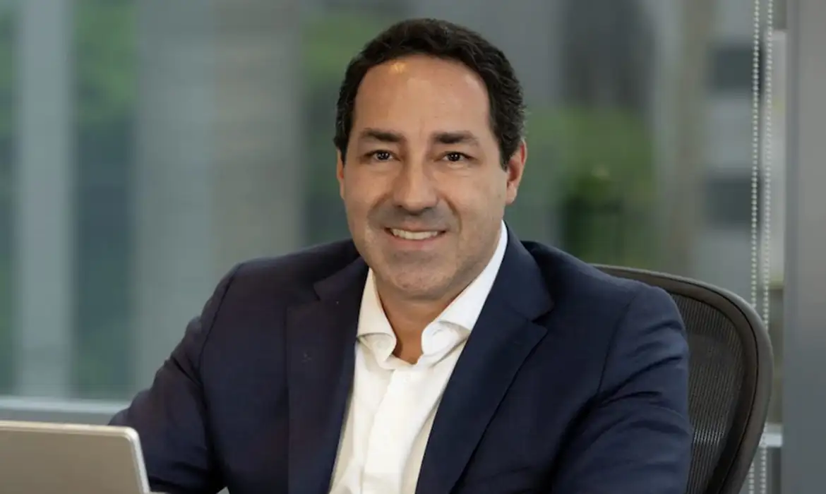 CEO do Grupo Fictor é alvo da PF por fraudes contra a Caixa CEO do Grupo Fictor é alvo da PF por fraudes contra a Caixa