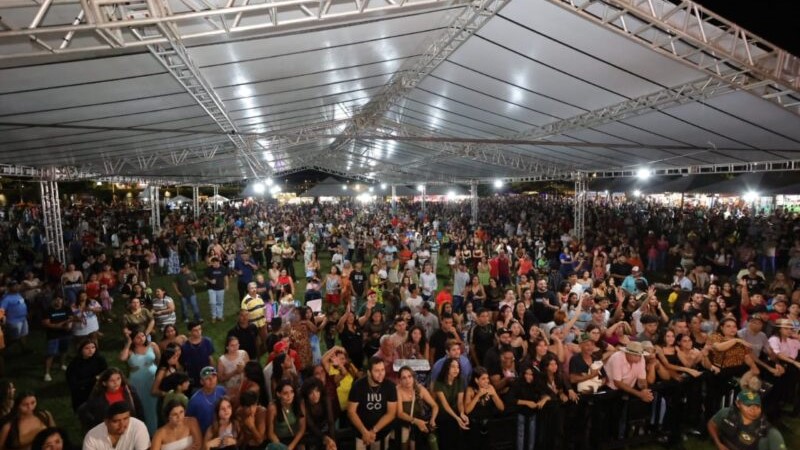 Com público recorde, Marçal abre 2ª Festa da Páscoa e destaca parcerias por Dourados Com público recorde, Marçal abre 2ª Festa da Páscoa e destaca parcerias por Dourados