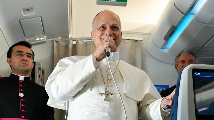 Papa: “não sou político, falo de Evangelho. Aos líderes mundiais: basta de guerras”
