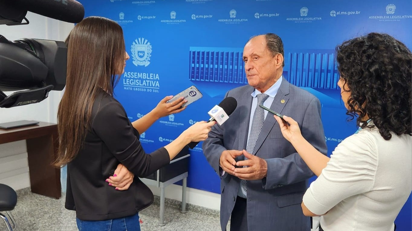 Zé Teixeira garante proteção a vigilantes e articula recursos para educação Zé Teixeira garante proteção a vigilantes e articula recursos para educação