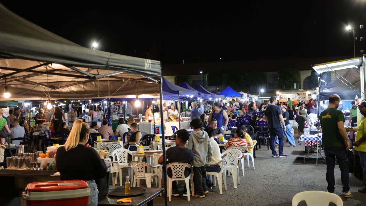 Secretaria de Agricultura promove capacitação para feirantes e empreendedores de food trucks Secretaria de Agricultura promove capacitação para feirantes e empreendedores de food trucks