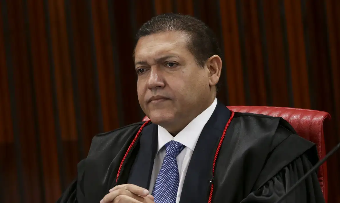 Nunes Marques assume presidência do TSE dia 12 de maio Nunes Marques assume presidência do TSE dia 12 de maio