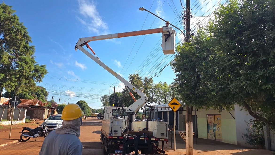 Tecnologia LED e chega aos bairros Canaã I e Santa Maria em Dourados