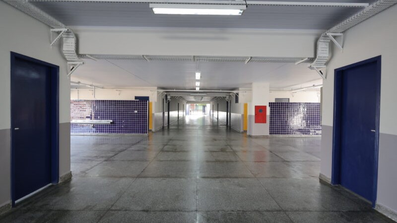 Prefeito vistoria obras da Escola Avani e parte das aulas será liberada em novo espaço Prefeito vistoria obras da Escola Avani e parte das aulas será liberada em novo espaço