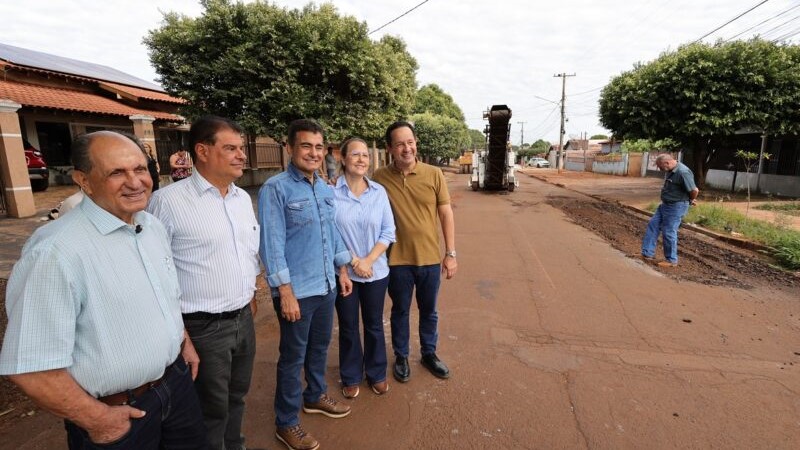 Dourados inicia recapeamento de 3 quilômetros nas ruas Clóvis Cerzósimo de Souza e Iguassu Dourados inicia recapeamento de 3 quilômetros nas ruas Clóvis Cerzósimo de Souza e Iguassu