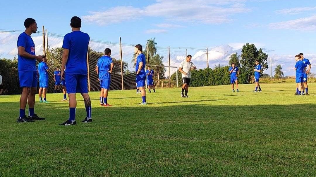 Sete de Dourados abre preparação para disputa da Série B Estadual