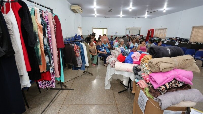 Campanha do Agasalho é aberto com a realização do primeiro Varal Solidário no Cras do Cachoeirinha Campanha do Agasalho é aberto com a realização do primeiro Varal Solidário no Cras do Cachoeirinha